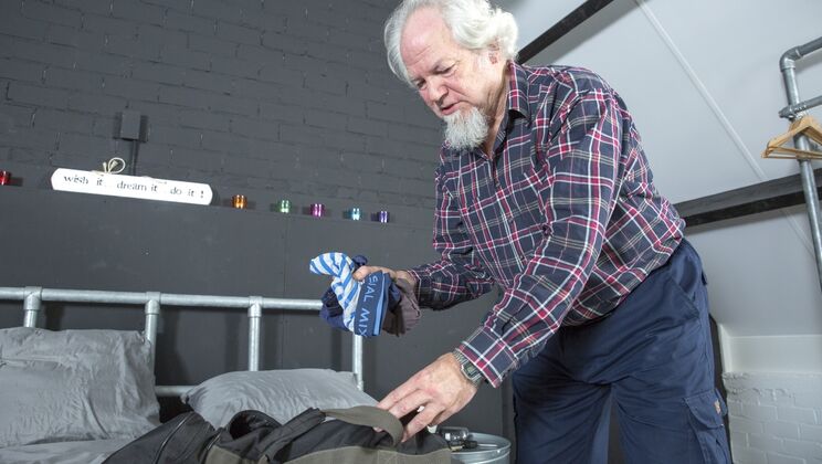 [Oldje] - Young Brunette's Pleasure