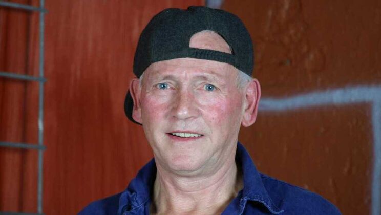 [Oldje] - Want Some Assistance? - Rachel Evans - Barry