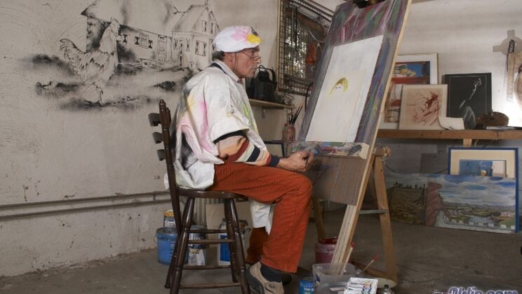 Old and Young Fuck in Art Class