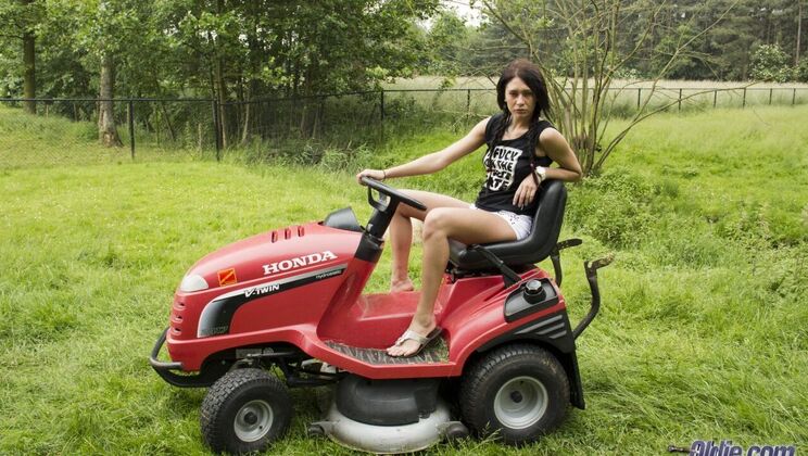 [Oldje] - Natural Tits and Farm Fresh Fun - Erika Bellucci - Attilah