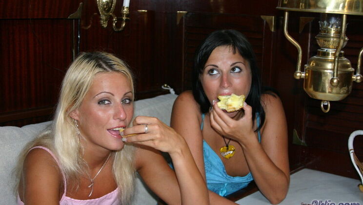 [Oldje] - Out of Commission with Double Blowjob