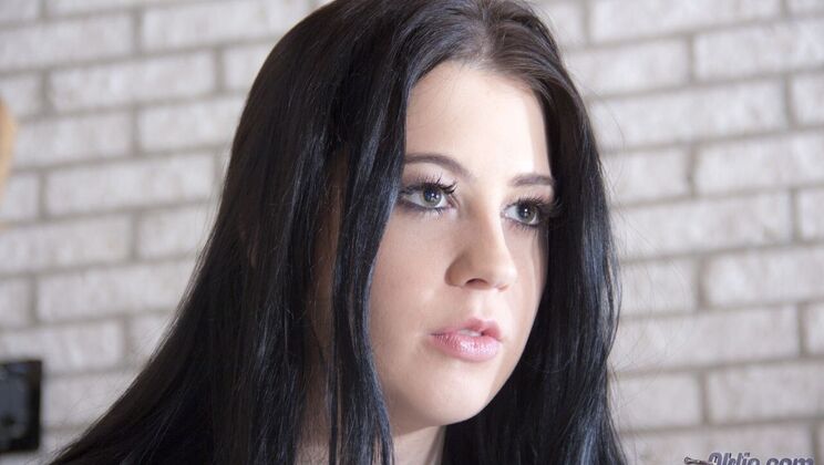 [Oldje] - Train Ride Turns into Sex with Lolli Pop