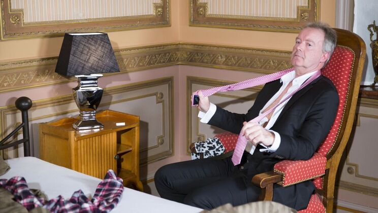 [Oldje] - Young and Brunette Desire