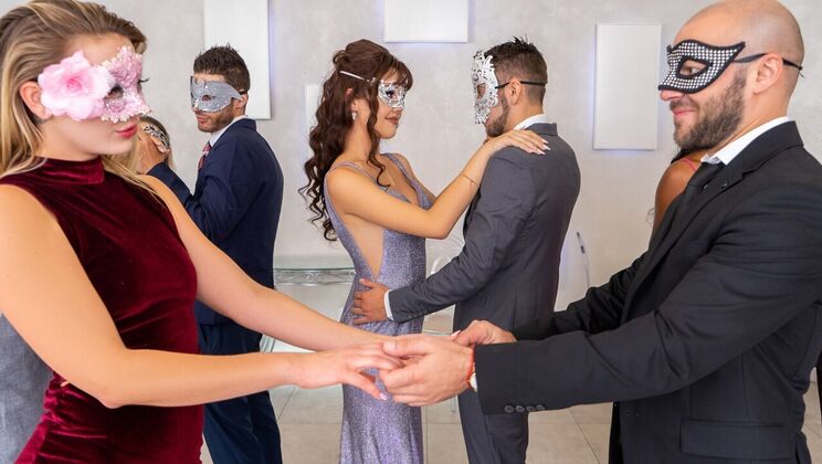 [TransAngels] - Taylor's Thong Temptation