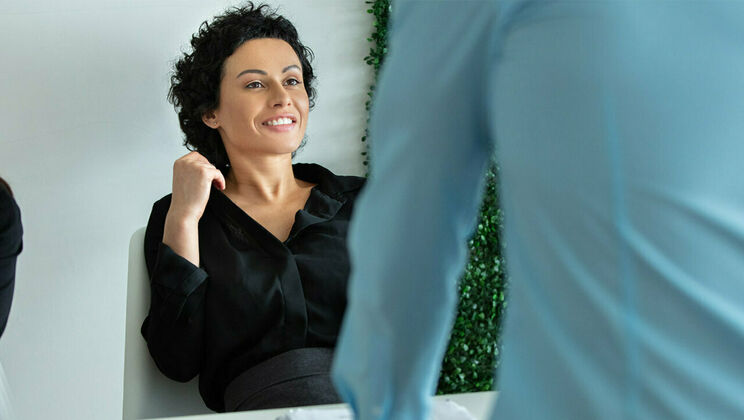 [SexArt] - Blowjob in Miniskirt - Stacy Bloom's Seductive Encounter