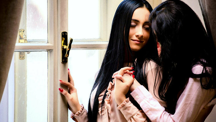 [SexArt] - Lesbian Kissing and Rimming Fun