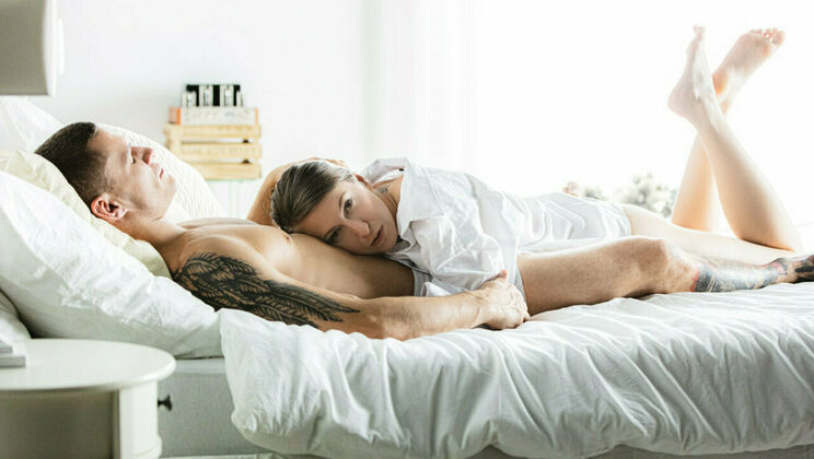 [SexArt] - Emylia Argan Gets a Handjob and Cumshot