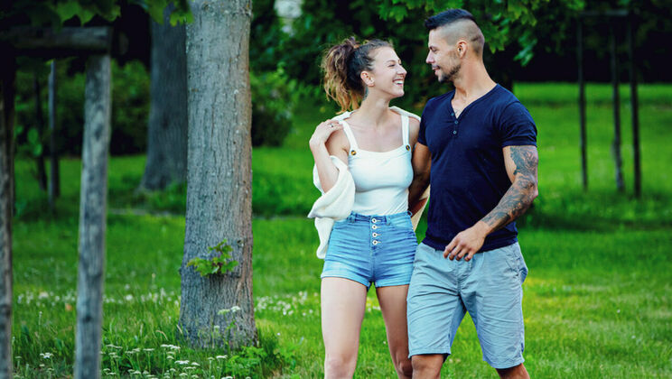 Couple Sex with Emylia Argan - Behind the Scenes