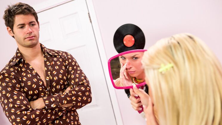 [Devil'sTgirls] - The Trans Bunch: Blowjob and Facial Fun - Aubrey Kate - Gio