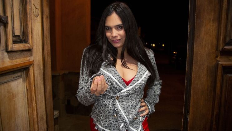 [PropertySex] - Violet Starr's Reverse Cowgirl Cumshot Surprise - Violet Starr