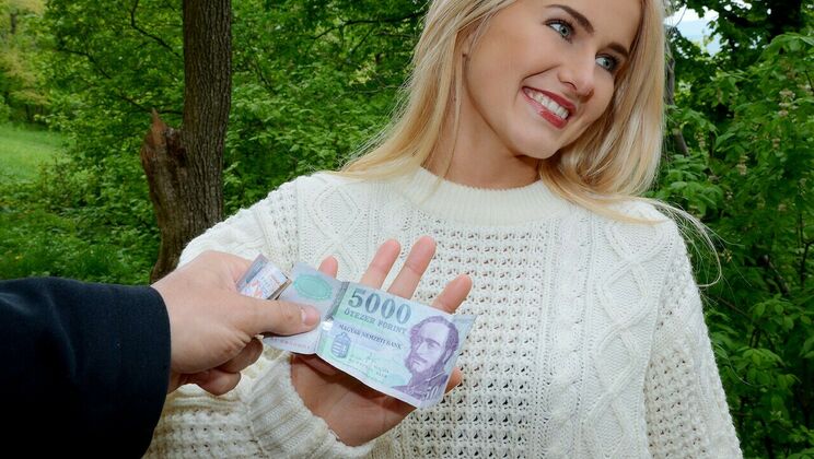 [PublicPickups] - Fucking Outdoors with Blonde Hottie - Aisha