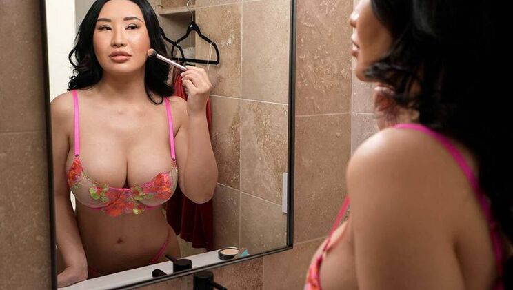 [MomIsHorny] - Suki Sin's Asian Stepmom Body Gets Fucked - Johnny Love - Suki Sin