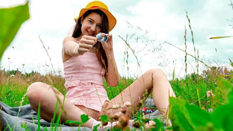 [ClubSweethearts] - European Teen Jolie Butt Self-Pleasures In The Open - Jolie Butt