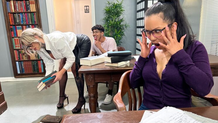 [LilHumpers] - Christina Savoy's Pussy Licking Session with Diego Perez