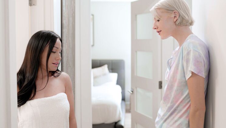 [Girlsway] - Lesbian Kissing and Fingering - Blonde and Brunette Teen Action