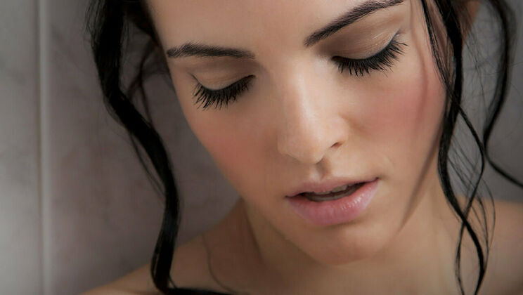 [SexArt] - Czech Bathroom Sex with Beautiful Sapphira - Sapphira A