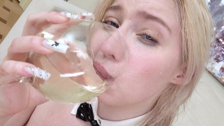 [ErikaKortiStudio] - First Gangbang for Kira Viburn with Deepthroat - Steve - Willy Regal - Kira Viburn - Pimpal Bill - Marty Dope - Markus Weles