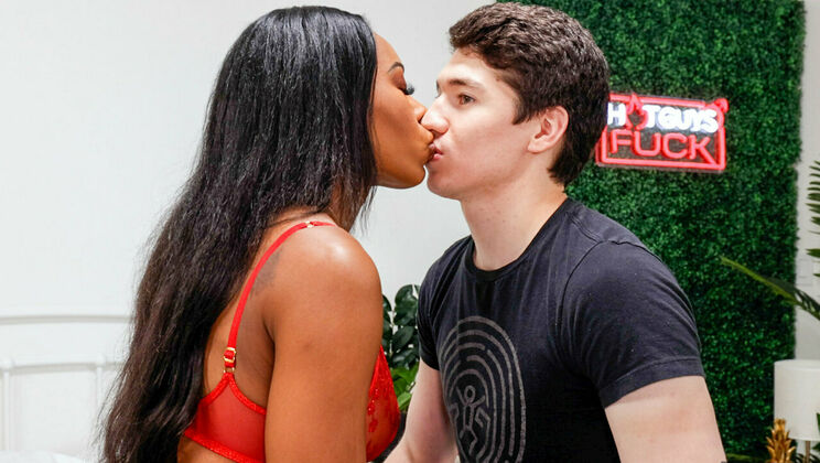 [HotGuysFuck] - Nadia Jay and Fabio Armani Share a Kissing and Sex Filled First Time - Nadia Jay - Fabio Armani