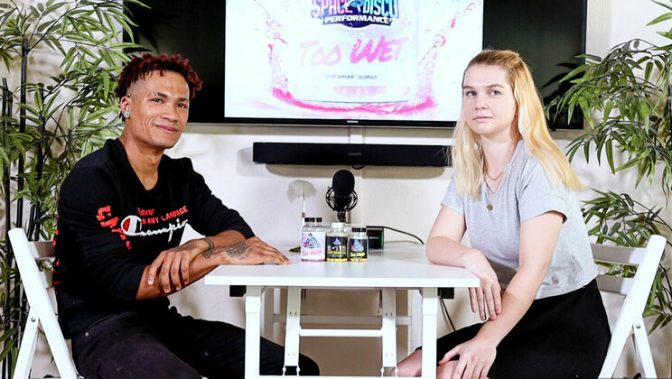 [HotGuysFuck] - Interview with Big Tit Blonde Layla Quinn - Layla Quinn - Martavis Ray