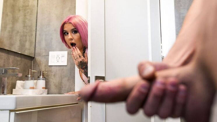 [MyPervyFamily] - Big Cock Stepsbro Fucks Stepsis Luna - Luna Legend - Chris Lockwood