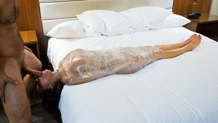 [Tonight’sGirlfriend] - Sexy babe in stockings takes rough pounding from Danny Mountain - Danny Mountain - Gia Milana