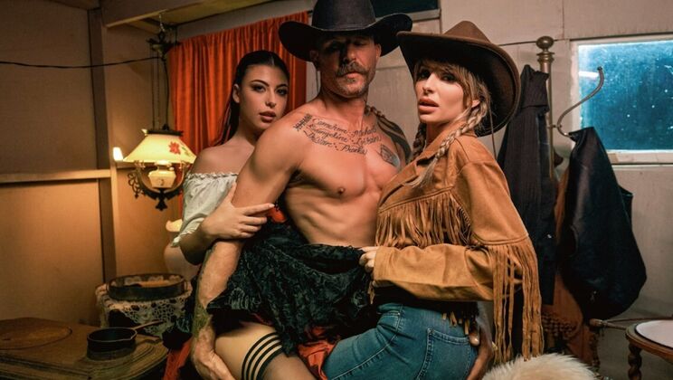 [DigitalPlayground] - FFM Threesome with Doggystyle & Cowgirl - Cum on Ass Finish - Kimmy Granger - Scott Nails - Gal Ritchie